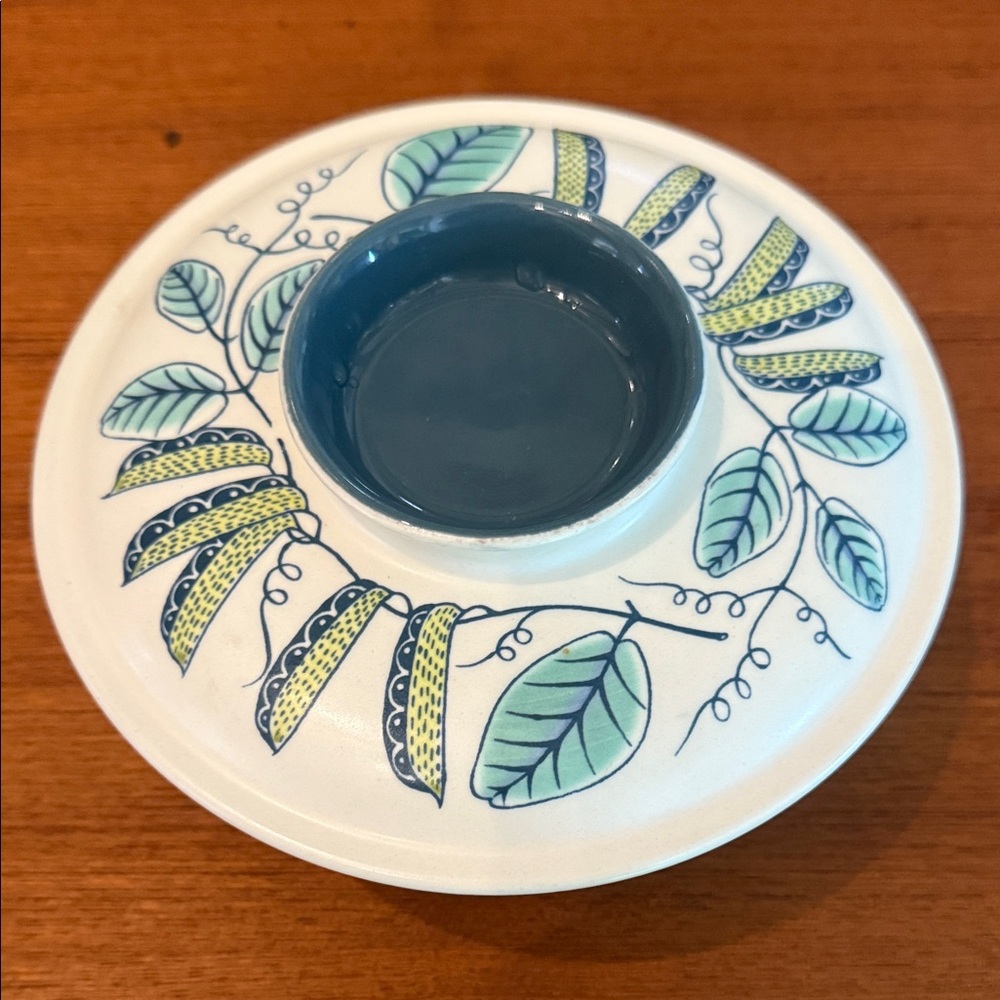 Poole Pottery casserole dish from the "Lucullus" range  Robert Hefferson Dansk